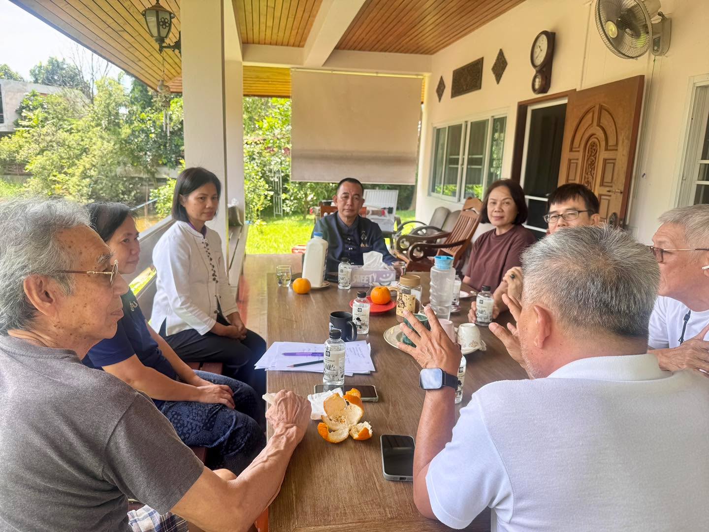 ประชุมร่วมกับ ผู้แทนชุมชนหมู่บ้านล้านนาวิลล์ หมู่ที่ 9 ต.สันผีเสื้อ เพื่อหารือแนวทางการพัฒนา และการแก้ไขปัญหาน้ำเสียในพื้นที่หมู่บ้าน